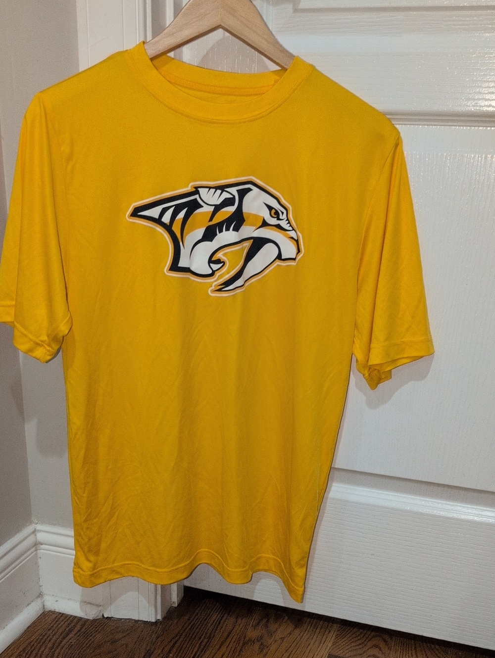 Unisex Small Yellow Nashville Predators Short-Sleeve Athletic Fabric Shirt